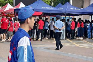 队记：鹈鹕探索交易市场 寻找能与首发球员配合的防守型中锋